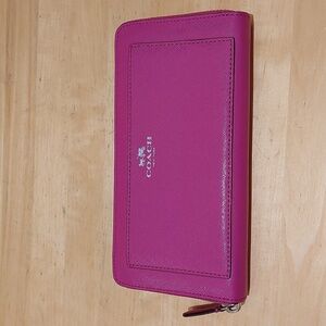 NWOT Coach Pink Long Long Zip Around Leather Wallet